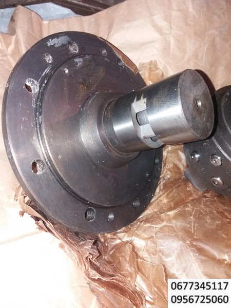 Радиально-поршневые насосы ORSTA B80/16L, станочная гидравлика и пневматика ORSTA  ремкомплект  Насос ORSTA B 80/16 комплект быстроизнашивающихся деталей насоса РПН В 80\16 L ТПА  КиАSу ГШИЛ 305622.020 Orsta Hydraulik для термопластавтоматов Куасси KUASSY Радиально-поршневые насосы (РПН) в настоящее время применяются реже, чем аксиально-плунжерные. Тем не менее с точки зрения обслуживания и ремонта эта модификация насоса является самой простой. В основе механизма: ротор в сборе с поршнями, который установлен на ось вращения. Поршни расположены по отношению к ротору радиально. Ремкомплект для ORSTA РПН В 80-16: два ротора с металлическими втулками, ось, два комплекта поршней на каждый ротор. Основной износ приходится на втулки и поршни, непосредственно сам ротор изнашивается редко. B 80\16L В стандартный состав ремонтного комплекта входит качающая группа, состоящая из ротора и набора поршней. В зависимости от пожелания заказчика в ремкомплект могут быть включены и другие детали перечисленных насосов.